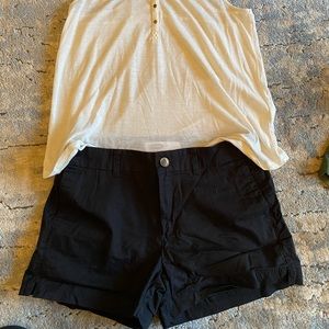 Black Old Navy Everyday shorts